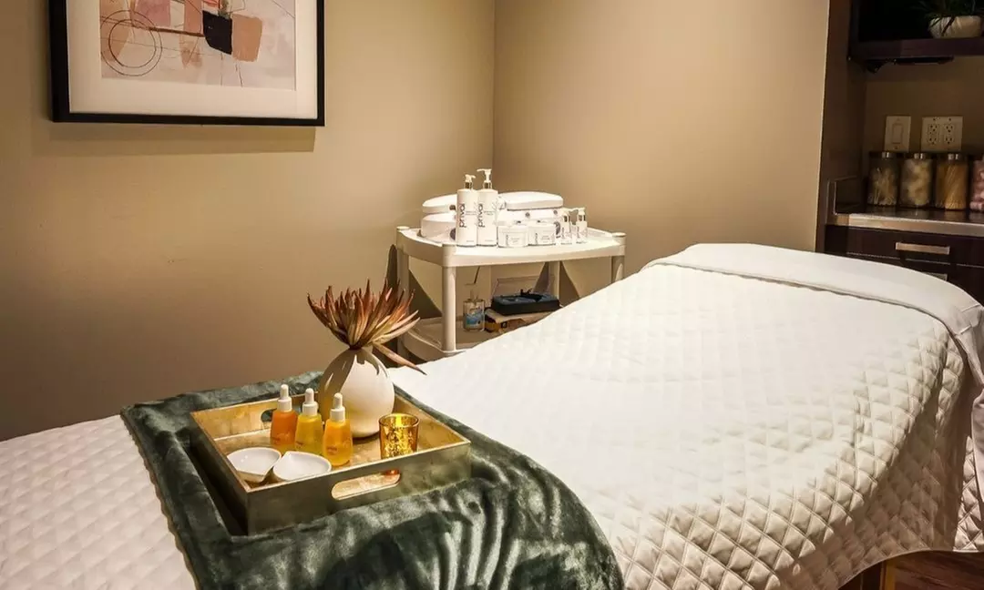 50/80-Minute Massage & Spa Packages @ Privai Spa + Pike and Rose