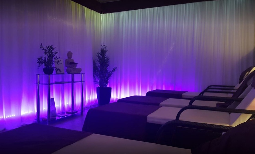 Image 4: 4* Two-Treatment Spa Package