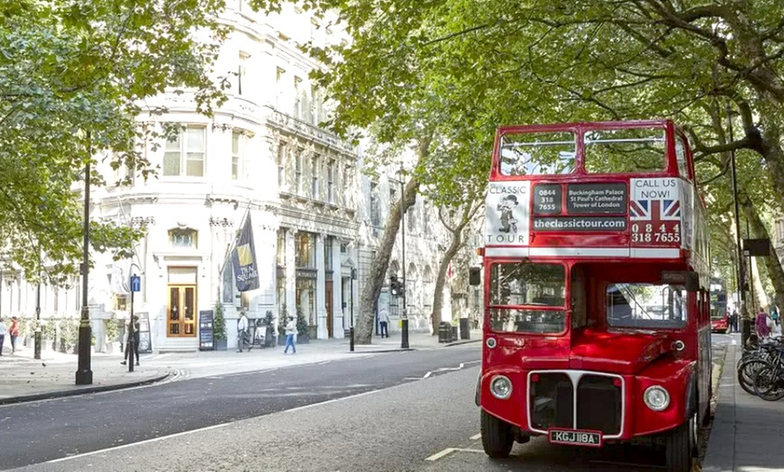 Image 5: Central London Bus Tour at The Classic Tour 