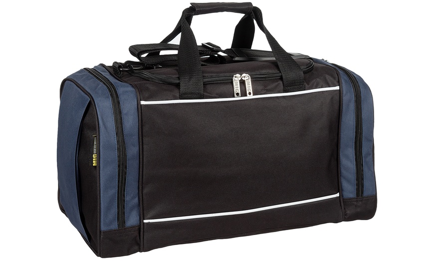 Image 8: Mens & Ladies Sports Holdall Bag