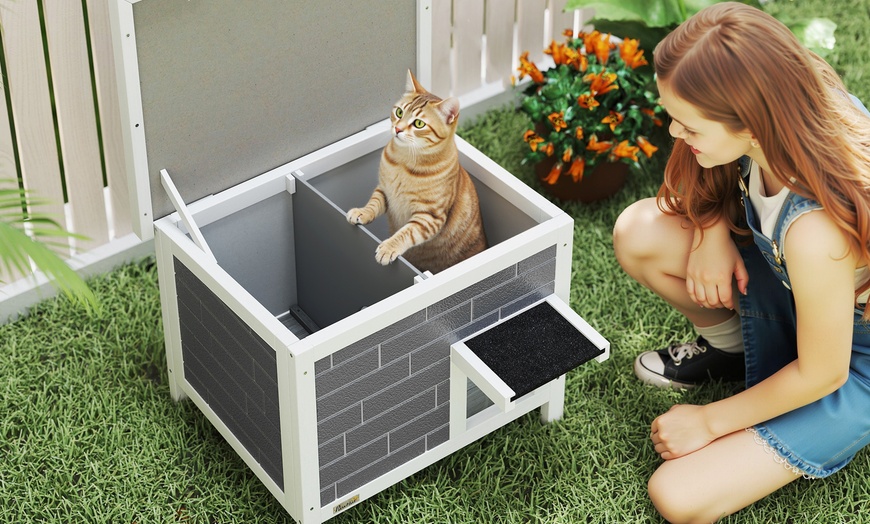 Image 3: Pawhut Insulated Outdoor Cat House 