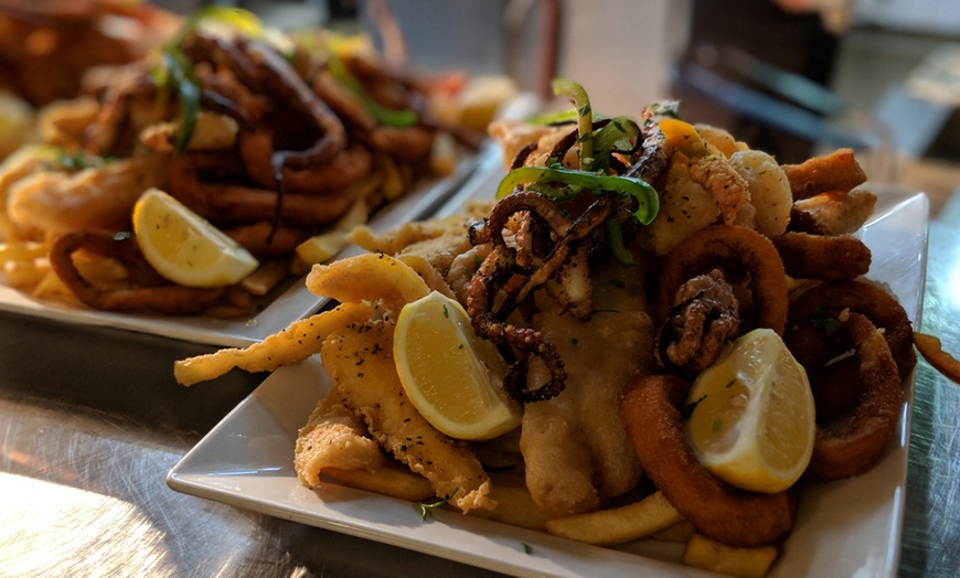 Image 3: Seafood Sharing Platter for Two