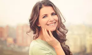 Wertgutschein über 139,90 € oder 274,90 € anrechenbar auf eine Faltenbehandlung mit Hyaluronsäure bei Dres Braecher