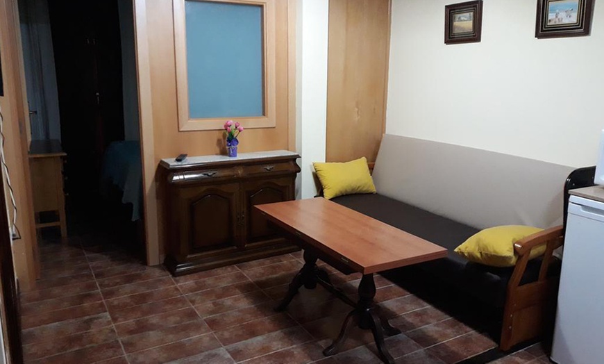 Image 9: Cantabria: apartamento con desayuno y opción cena