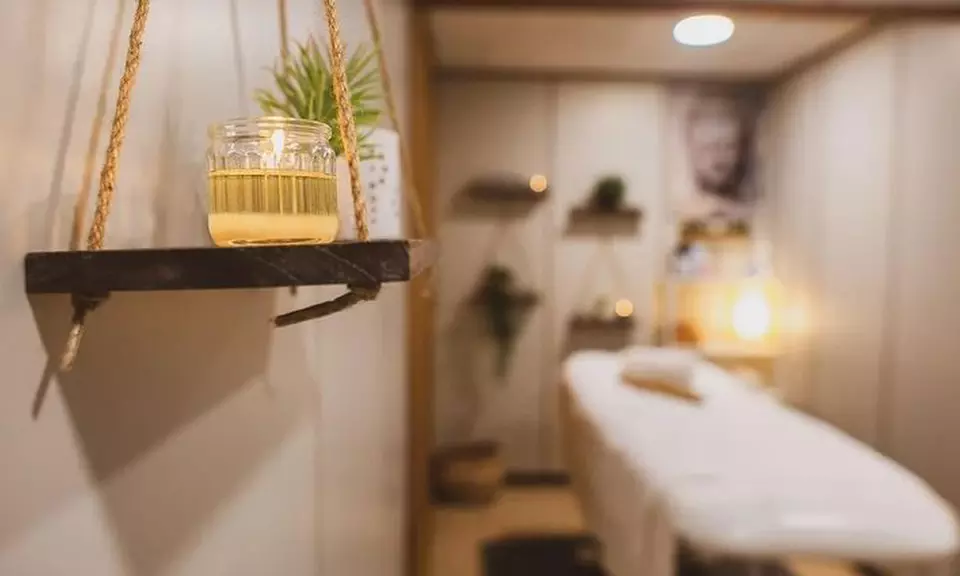 Luce una piel radiante con un tratamiento INDIBA combinado con masaje