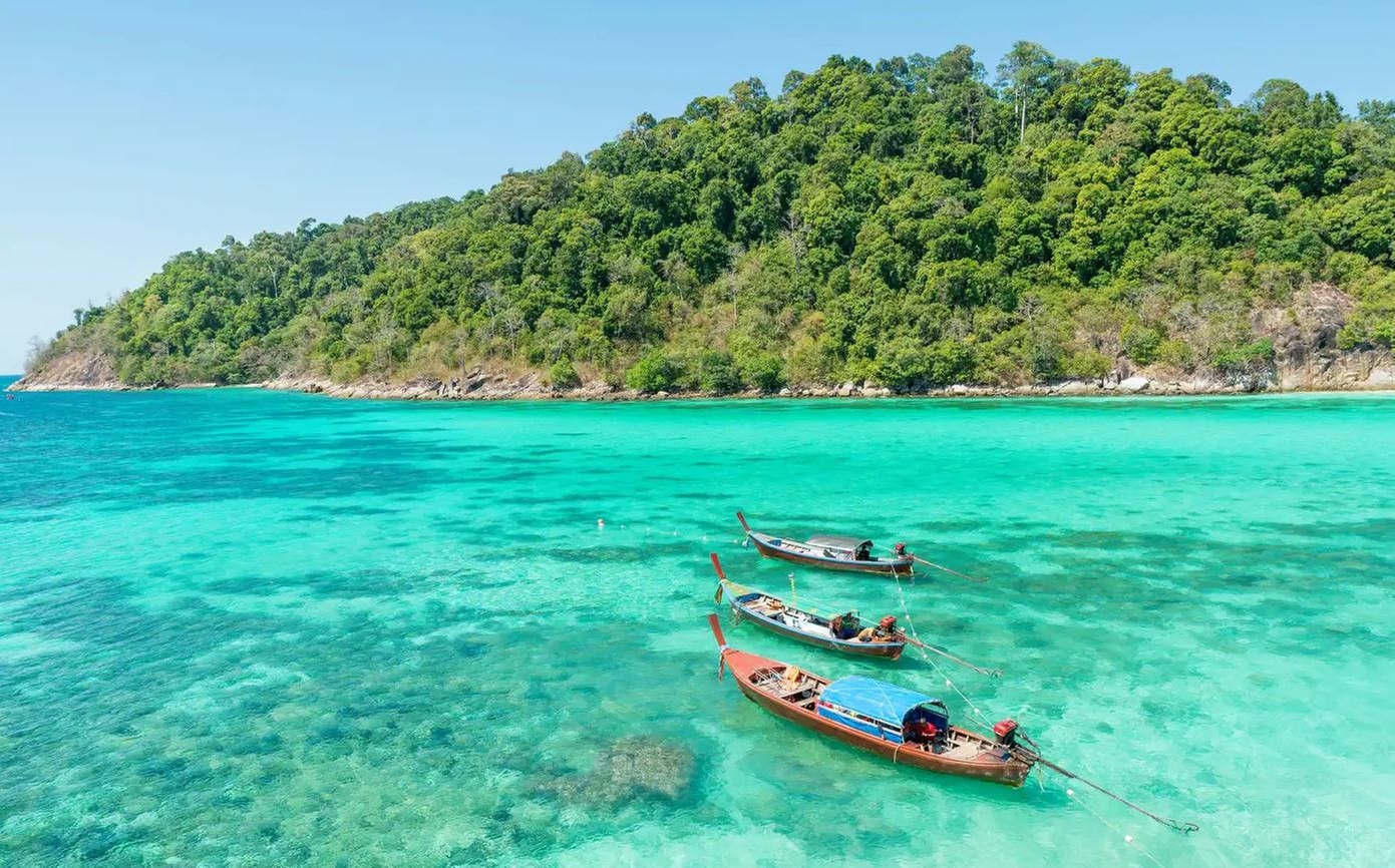 ✈ 8-Day Bangkok and Phuket Vacation w/ Air from Great Value Vacations