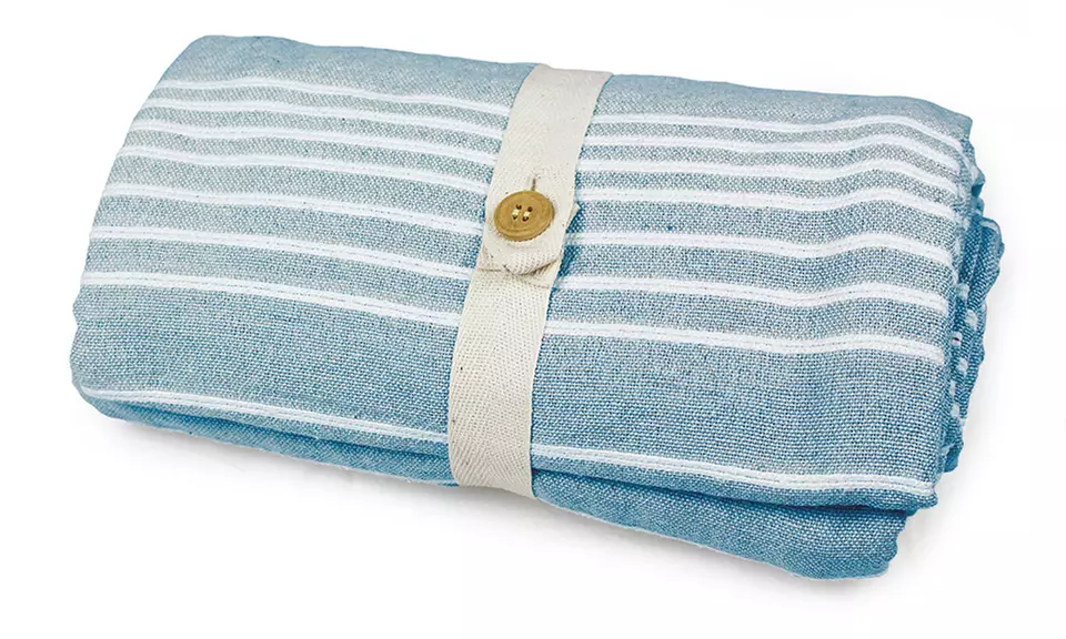 Sofabezug und Tagesdecke aus natürlicher recycelter Baumwolle