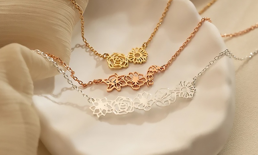 Image 2: One or Two Flower Combination Necklace from Justyling