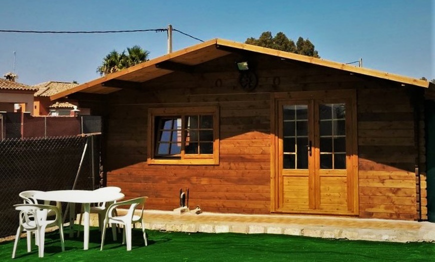 Image 3: Cadiz: chalet, naar keuze met paardrijden op het strand