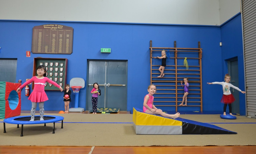 Image 3: 4 Weeks: Kids Gymnastics Classes