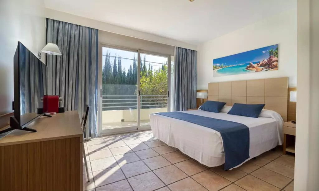 Alicante: 1 o 2 noches con opción a desayuno, masaje y late check-out