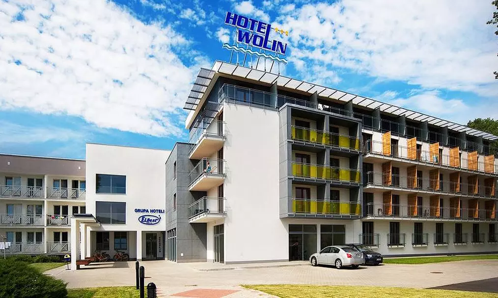 Misdroy: 1 bis 7 Nächte für 2 Personen oder 2 Personen und 1 Kind inkl. Halbpension und Wellness im Hotel Wolin - Primary Image