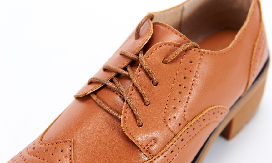 Image 4: Women's Leather Brogues