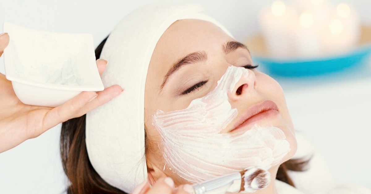 Tratamiento facial de dermoabrasión química y mesoterapia en Madrid