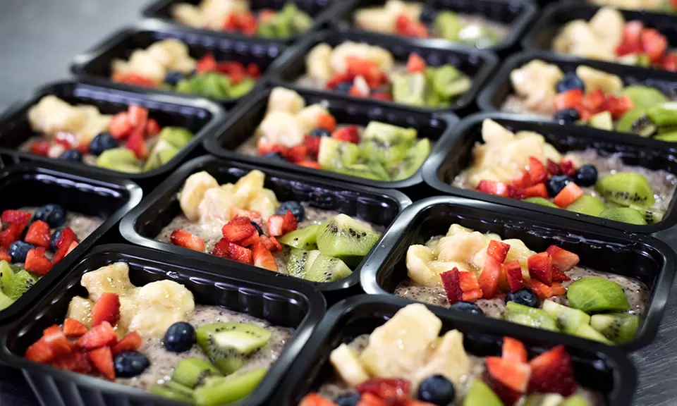 Wegański catering dla sportowców z dostawą