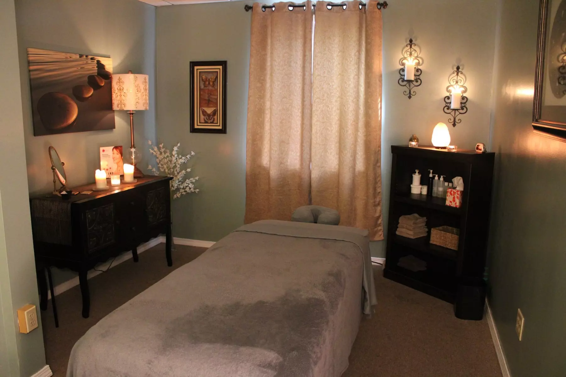 Relax and Recharge with a 60-Minute Swedish Massage