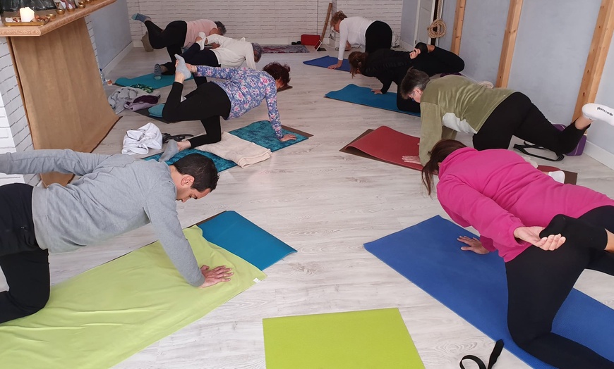 Image 7: Clases de yoga de 75 minutos en Yoga Integral Canarias