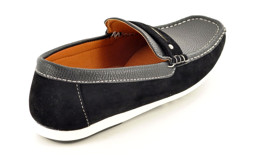 Image 5: Two-Tone Men's Loafers 