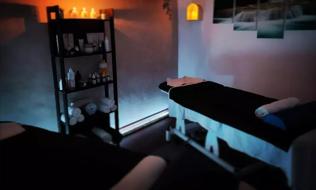 Ritual masaje Seshem de 50 minutos para 1 persona o en pareja, ahorra un 33% - Second Medium