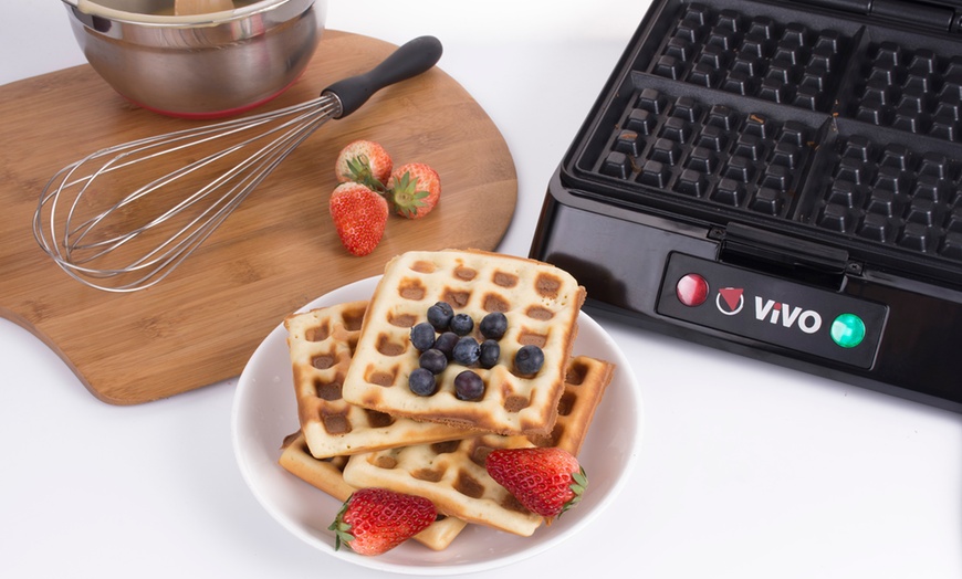 Image 7: Professional 4-Slice Waffle Maker