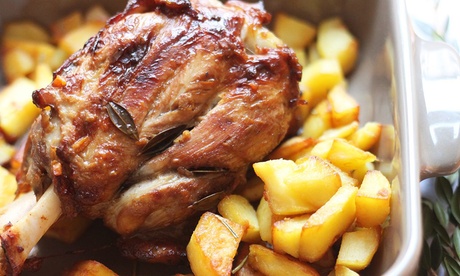 Menu con stinco di maiale più vino o birra per 2 o 4 persone A Tutto Zero Pub Bistrò (sconto fino a 62%)