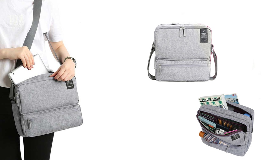 Image 2: Multi-Compartment Travel Bag