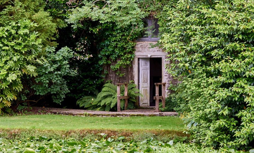 Image 3: Entry to Kilver Court Gardens