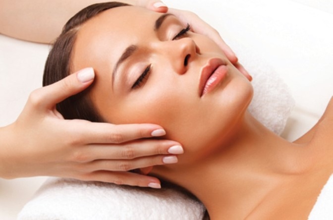 Signature Facial & Microdermabrasion: Refresh Your Skin