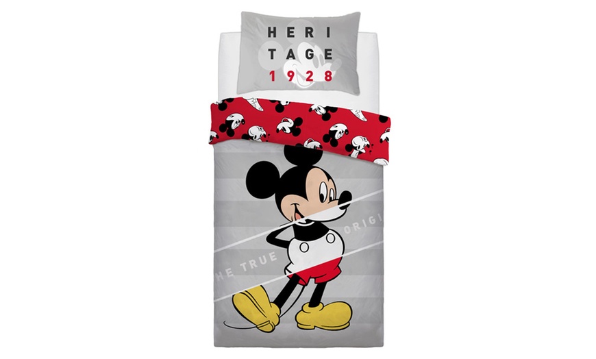 Image 10: Disney® Reversible Duvet Set