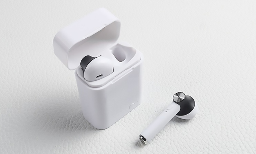 Image 5: Bluetooth In-Ear Headphones