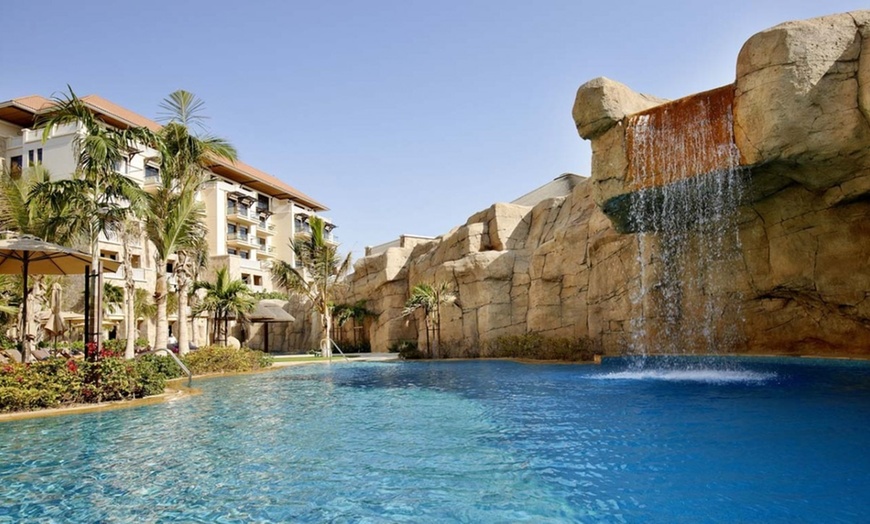 Image 7: 5* Pool and Beach Access at Sofitel Dubai The Palm