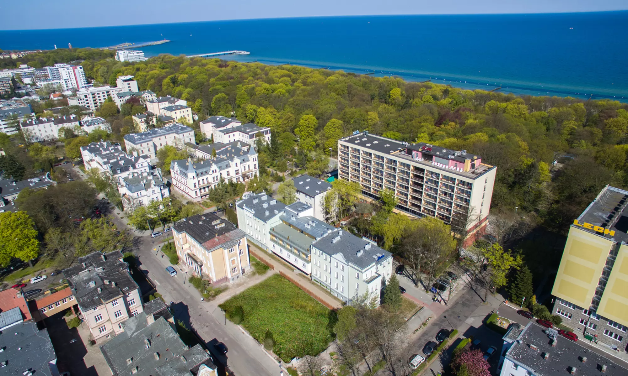 Kołobrzeg: pokój standard dla 2 osób ze śniadaniami w Hotelu Zorza - Primary Image