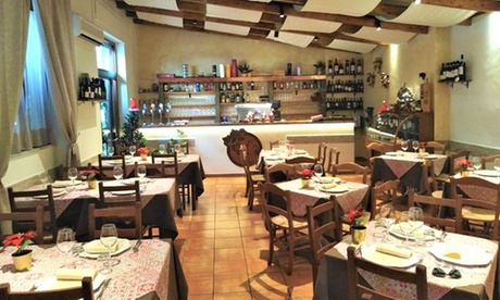 Menu di terra o di mare con vino per 2 persone al Ristorante La Tana del Luppolo (sconto fino a 66%)