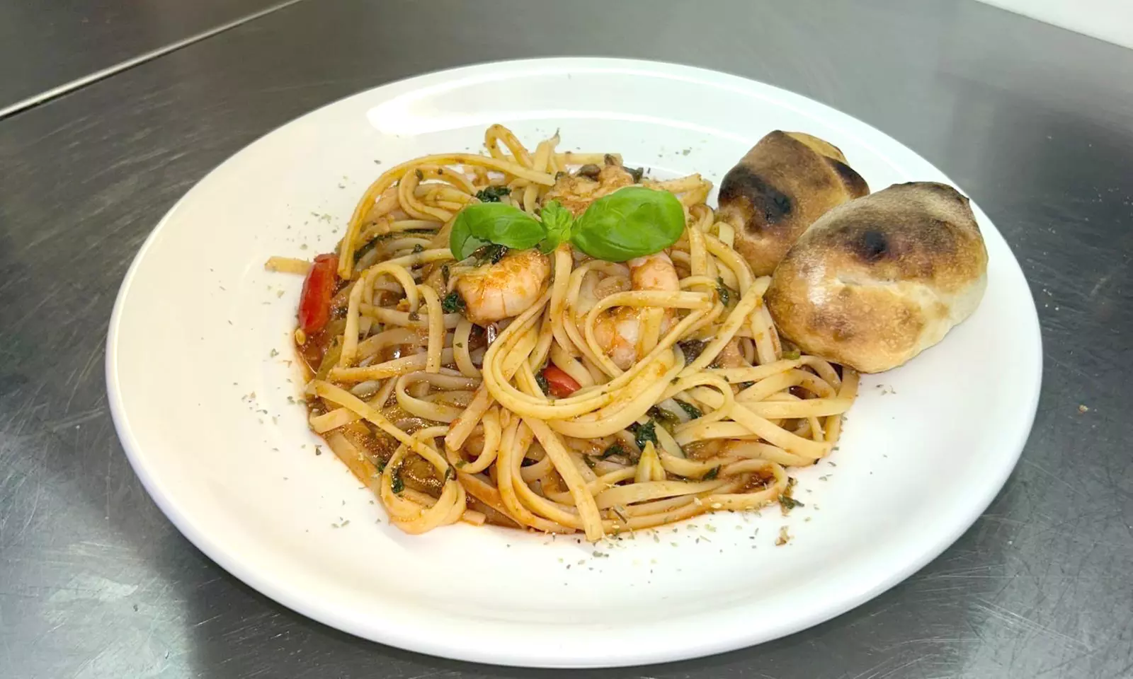 Pizza oder Pasta nach Wahl inkl. kleinen Beilagensalat für 1-4 Pers.