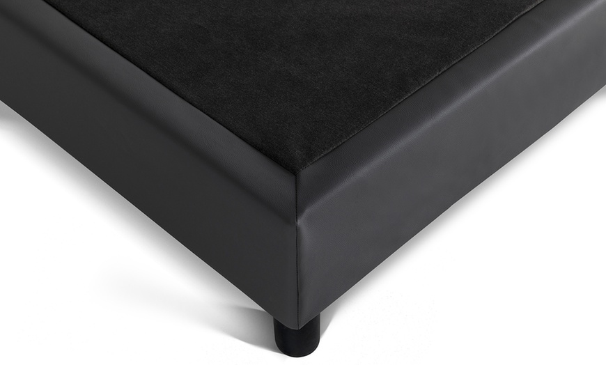 Image 6: Lit fixe Triomphe similicuir, matelas "Cosmos" en option