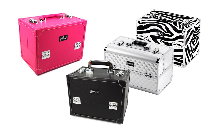 vanity case with make up