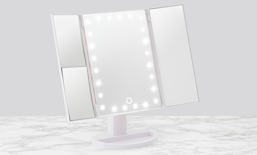 Image 2: GloBrite Tri-Fold LED Mirror