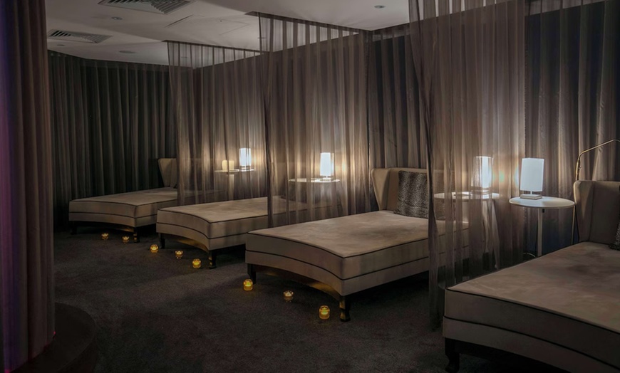 Image 9: Merseyside, Liverpool: Stay with Breakfast, Spa Treatment & Dinner