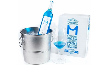 Confezione con 6 bottiglie di vino azzurro, disponibile in 4 tipologie - Spedizione gratuita