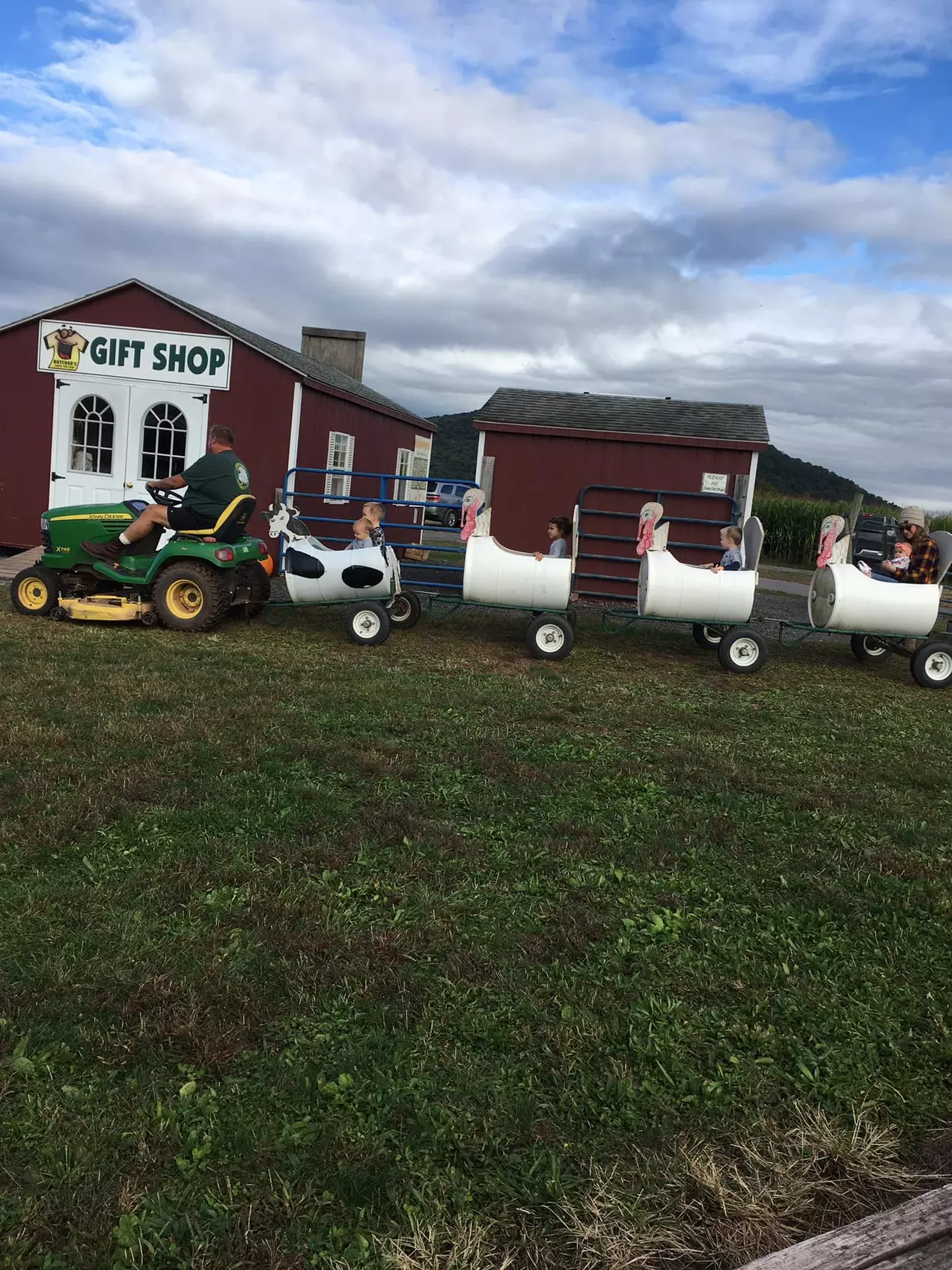Get Lost in Corn Maze: Perfect Family Fall Adventure for 1-4 people