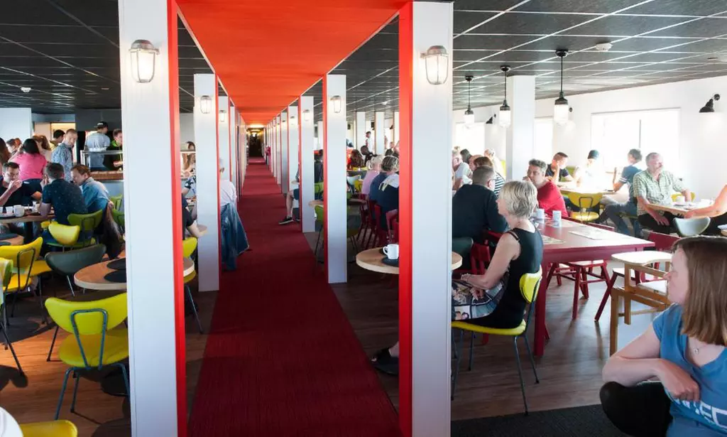 ✈  2 or 3 Nights Amsterdam P&O Cruise w/ Stay & Return Coach Transfers