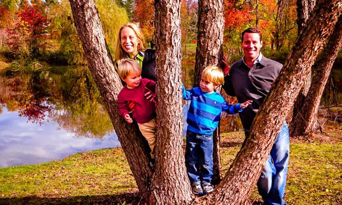 One-Hour On-Location Photo Shoot for Up to Five with One or Four Prints from Harry Thomas Photography (Up to 80% Off) - Primary Image