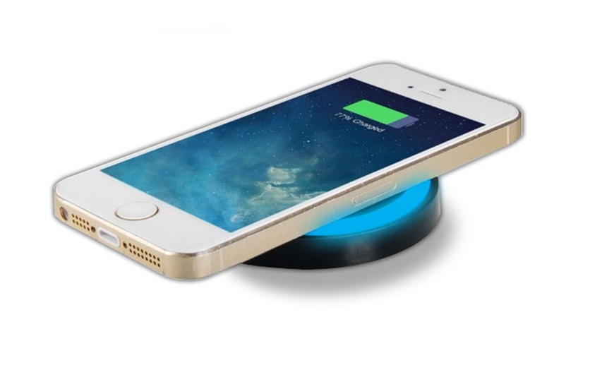 Wireless Mobile Phone Charger | Groupon