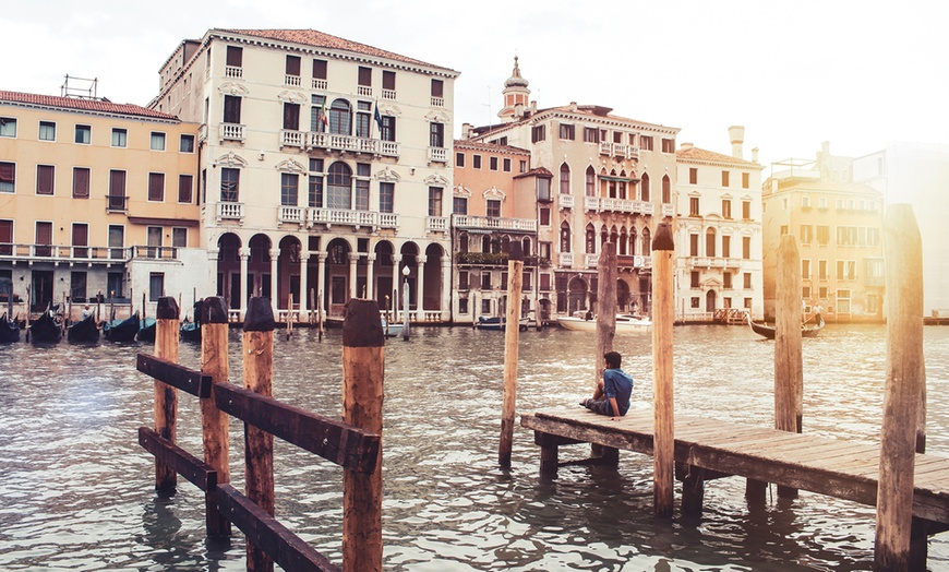 Image 5: ✈ Venice and Lake Garda: 4 or 6 Nights with Return Flights