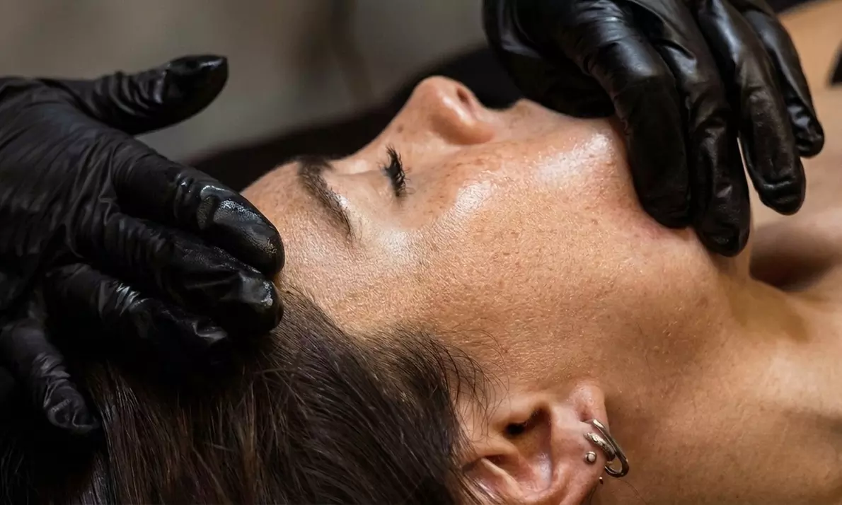 VIP Mother’s Day Facial: Buccal Massage & Gifted Hand Care.