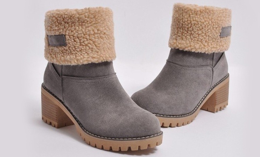 Image 4: Women's Faux Suede Fold-Over Block Heeled Boots