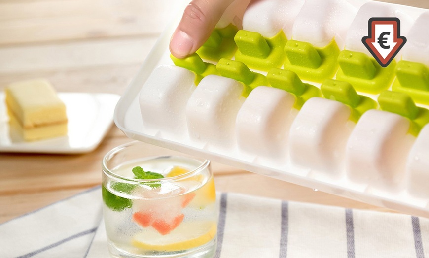 Image 1: No-Spill Ice Cube Tray