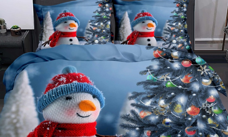 Image 3: Christmas Easy Care Duvet Sets
