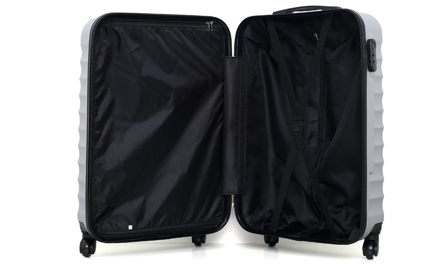 Image 13: Jakarta Set of Three Suitcases