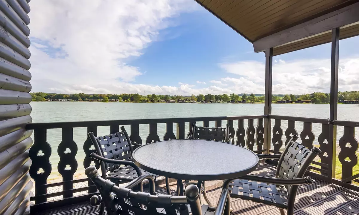 Relaxing Lakeside Lodges in Lancashire: Stay for up to 6 by the Lake